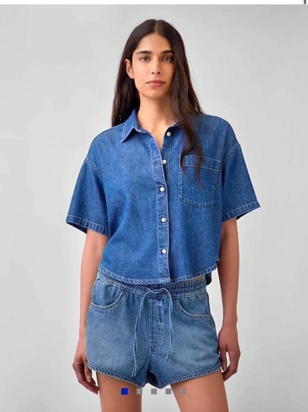 Gap UltraSoft TENCEL Denim Oversized Camp Shirt Light Wash Large